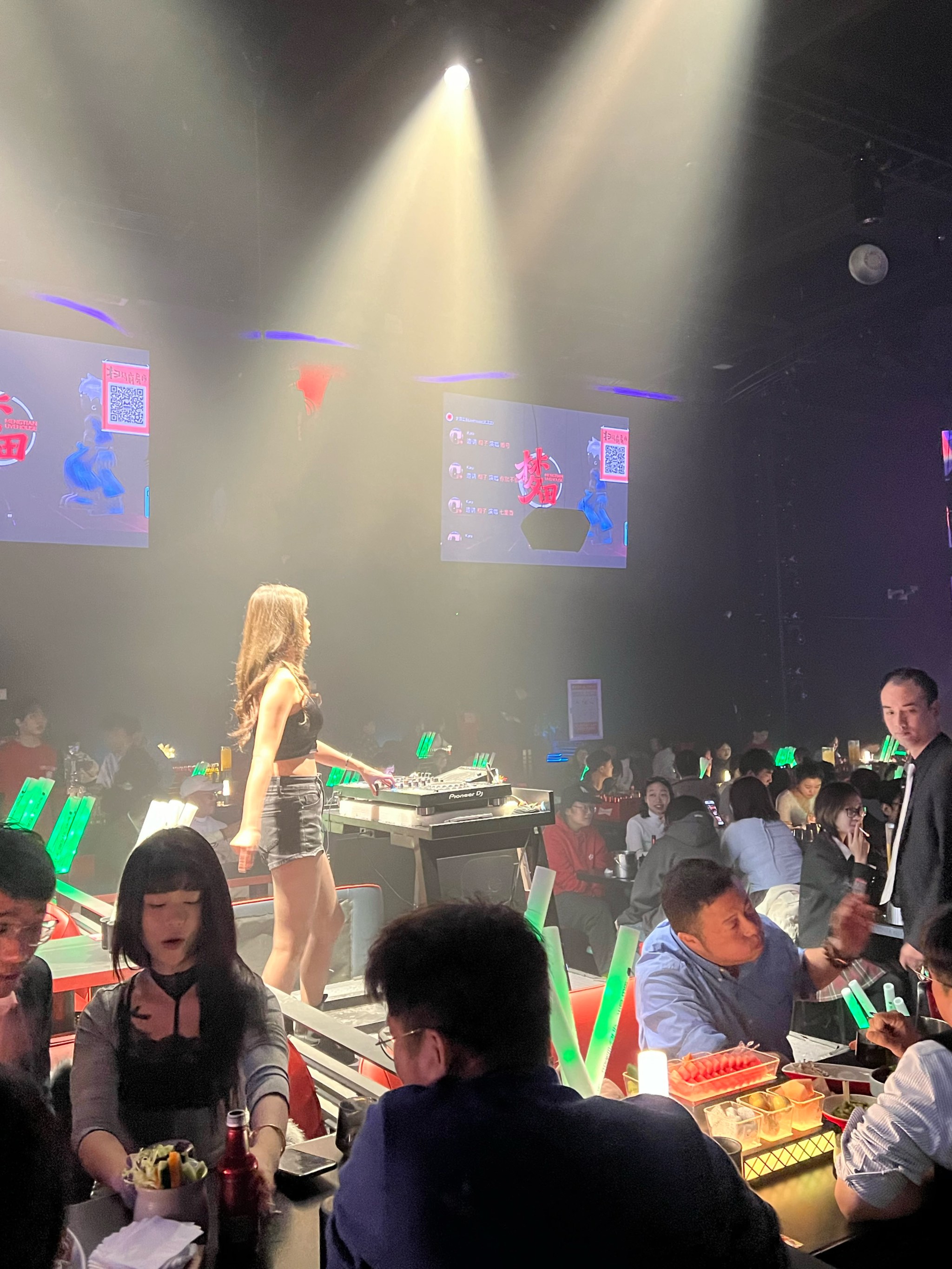 南京商务ktv价格多少钱一个小时-雨花台区ktv预订